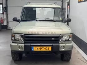 Land Rover Discovery thumbnail 2