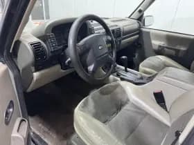 Land Rover Discovery thumbnail 11