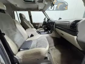 Land Rover Discovery thumbnail 12