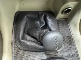 Land Rover Discovery thumbnail 19