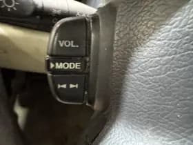 Land Rover Discovery thumbnail 22