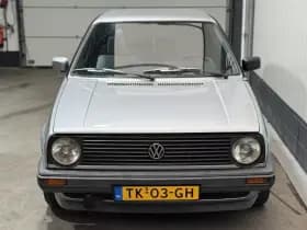 Volkswagen Golf thumbnail 2