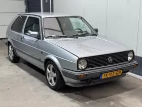 Volkswagen Golf thumbnail 3