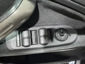 Ford S-Max thumbnail 25