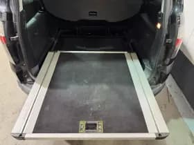 Ford S-Max thumbnail 10