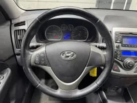 Hyundai i30 thumbnail 13