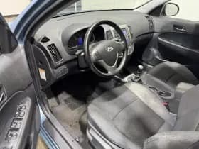 Hyundai i30 thumbnail 10