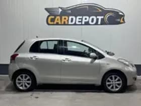 Toyota Yaris thumbnail 26