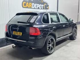 Porsche Cayenne thumbnail 5