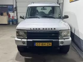 Land Rover Discovery thumbnail 2