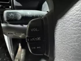 Land Rover Discovery thumbnail 21