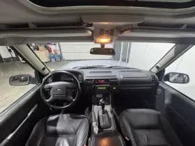 Land Rover Discovery thumbnail 10