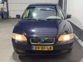 Volvo V70 2.4D thumbnail 2