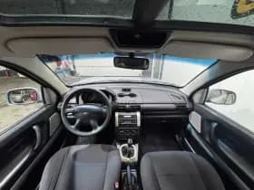 Land Rover Freelander thumbnail 10