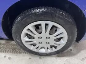 Hyundai i20 thumbnail 25