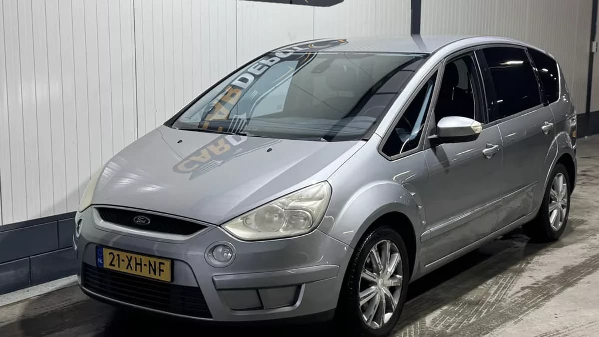 Ford S-Max — foto 1