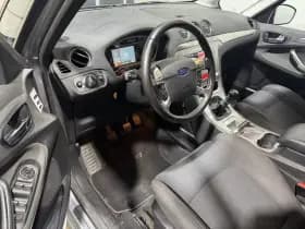 Ford S-Max thumbnail 11