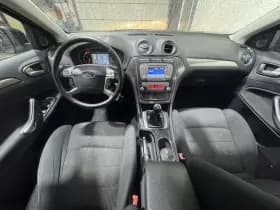 Ford Mondeo thumbnail 10