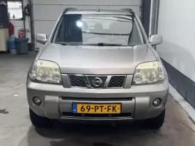 Nissan X-Trail thumbnail 2