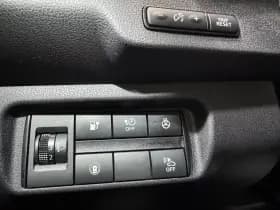 Nissan Leaf thumbnail 20