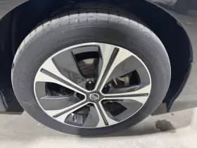 Nissan Leaf thumbnail 24