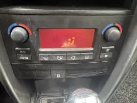 Peugeot 207 thumbnail 17