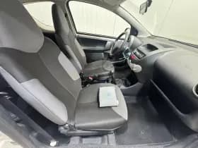 Peugeot 107 thumbnail 9