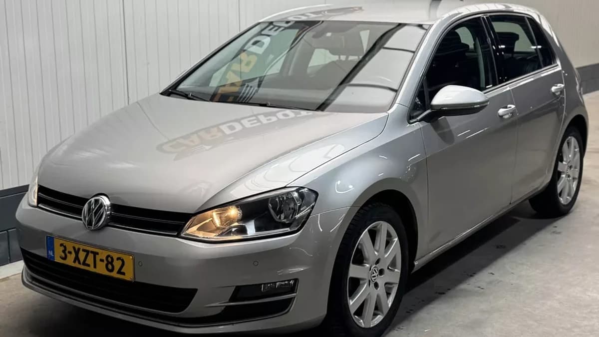 Volkswagen Golf — foto 1