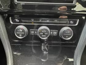 Volkswagen Golf thumbnail 16