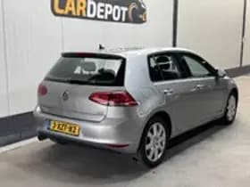 Volkswagen Golf thumbnail 31