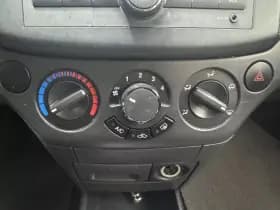 Chevrolet Aveo thumbnail 16