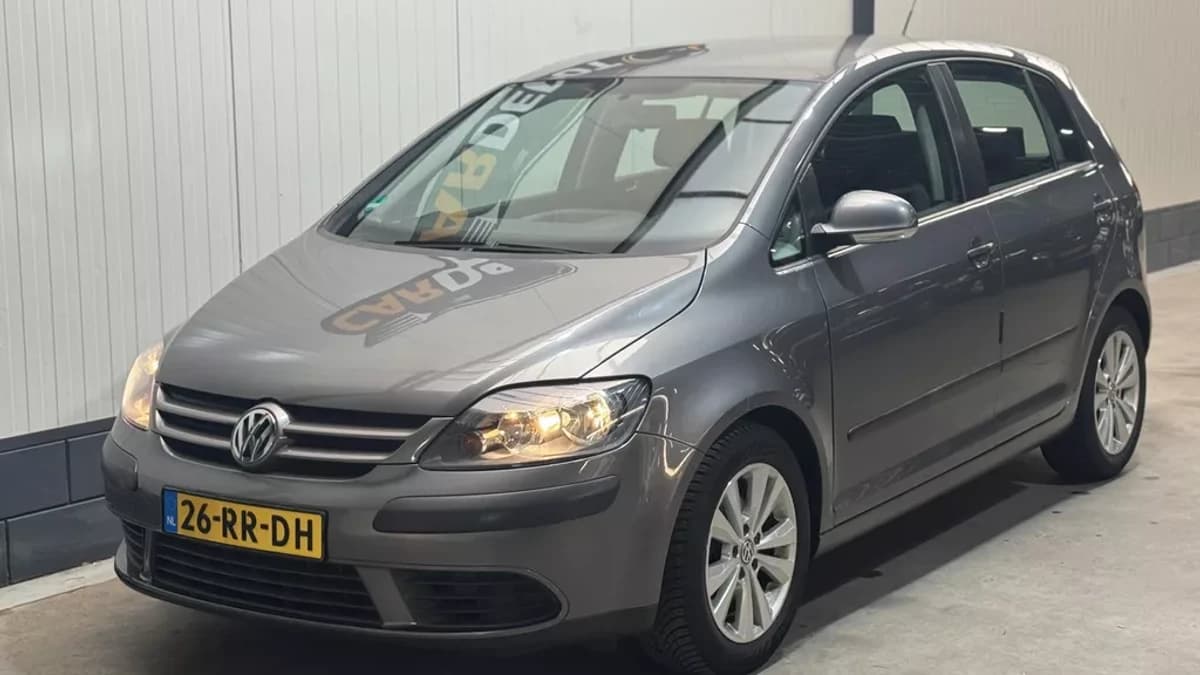 Volkswagen Golf — foto 1