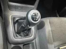 Volkswagen Golf thumbnail 17