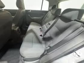 Volkswagen Golf thumbnail 23