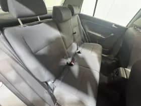 Volkswagen Golf thumbnail 25