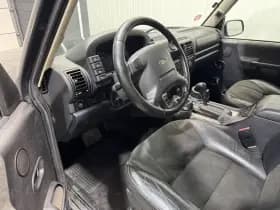 Land Rover Discovery thumbnail 11