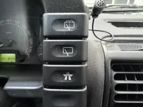 Land Rover Discovery thumbnail 19