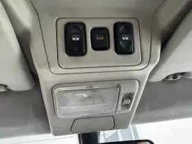 Land Rover Discovery thumbnail 20