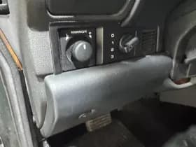 Land Rover Discovery thumbnail 22