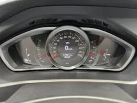 Volvo V40 thumbnail 16