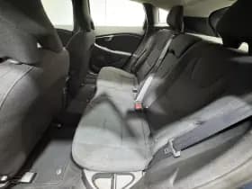 Volvo V40 thumbnail 18