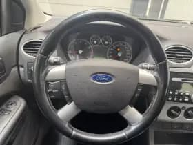 Ford Focus thumbnail 15