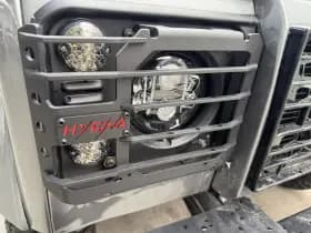 Land Rover Defender thumbnail 15