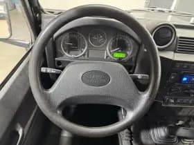 Land Rover Defender thumbnail 18