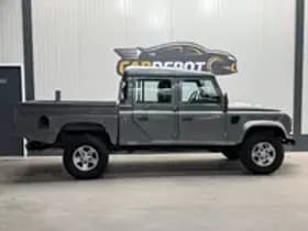 Land Rover Defender thumbnail 28