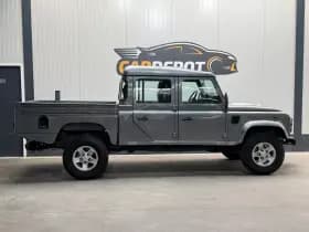 Land Rover Defender thumbnail 4