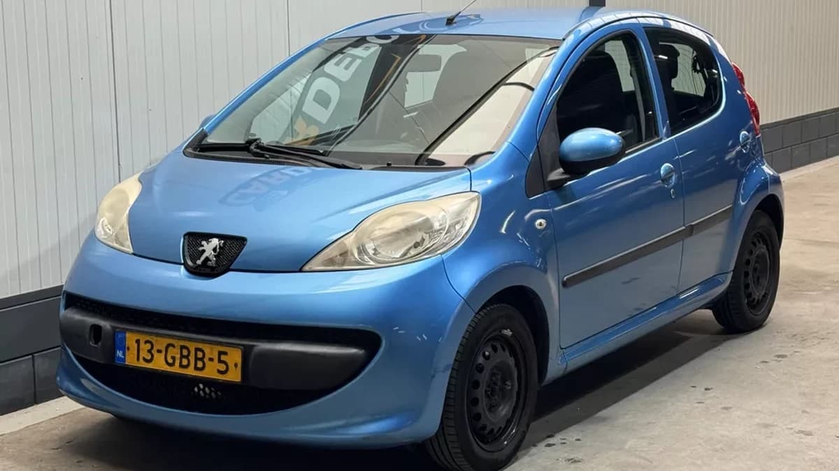 Peugeot 107 — foto 1