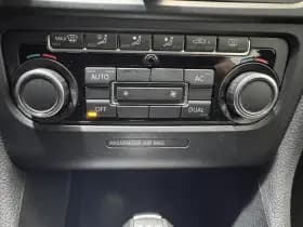 Volkswagen Golf thumbnail 20