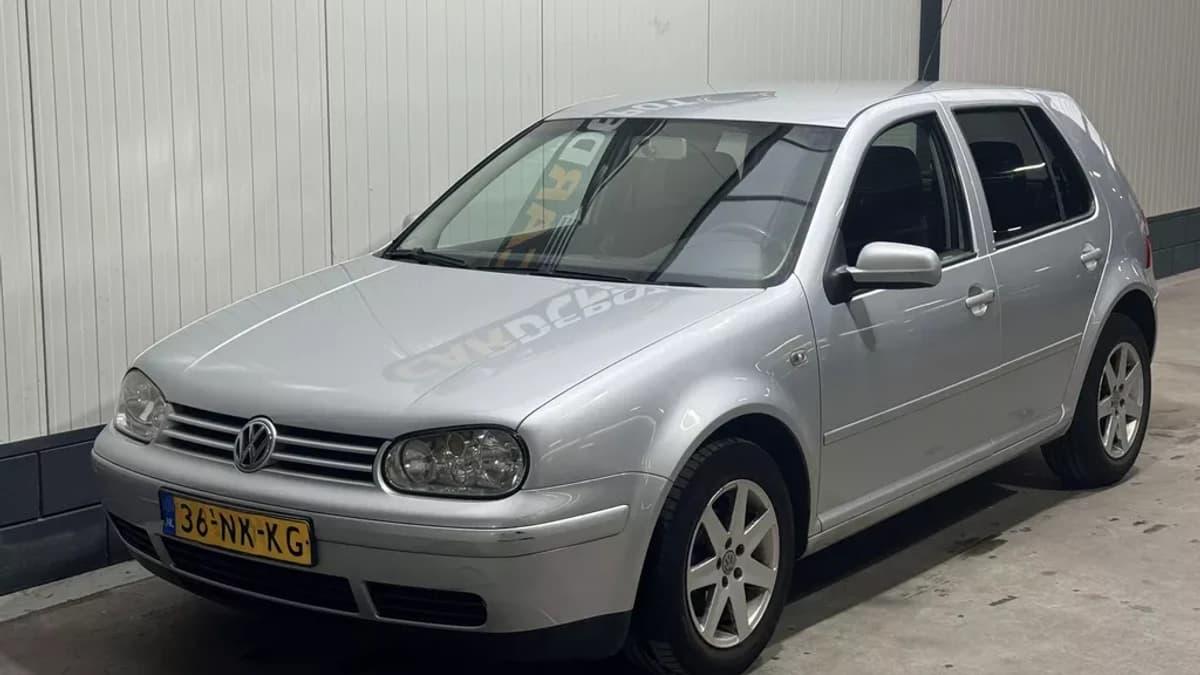 Volkswagen Golf — foto 1