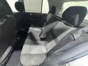 Volkswagen Golf thumbnail 17